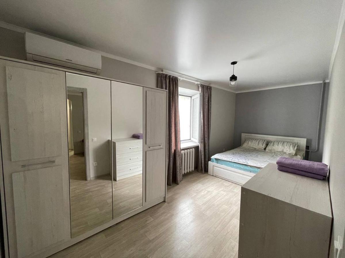 Apartment On Kievskaya Street Бишкек Екстериор снимка