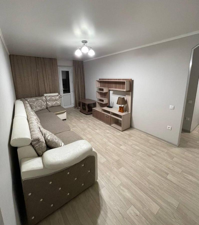 Apartment On Kievskaya Street Бишкек Екстериор снимка