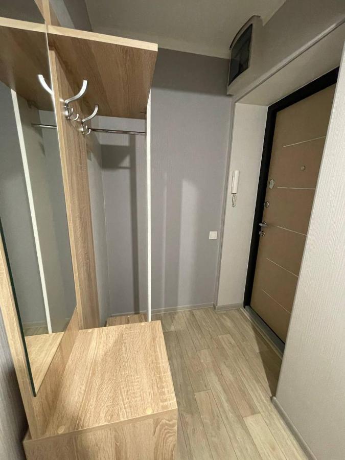 Apartment On Kievskaya Street Бишкек Екстериор снимка